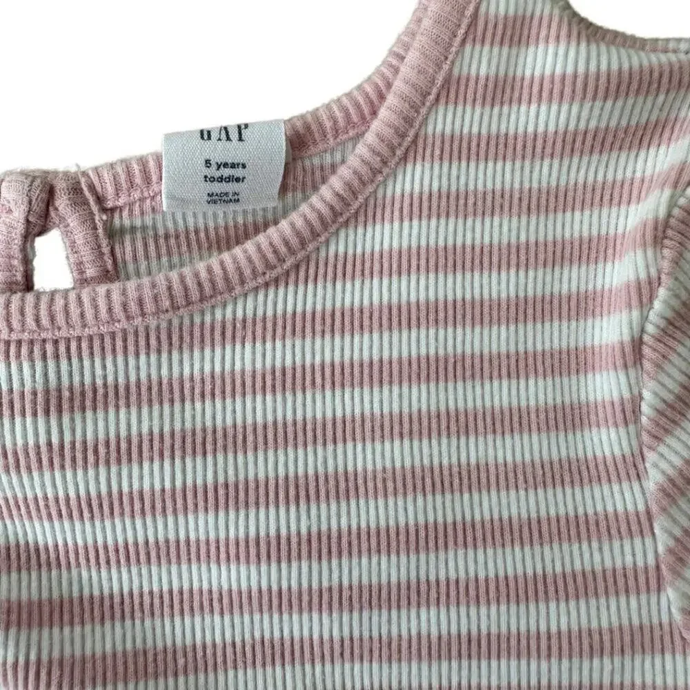 GAP Ribbed Short Sleeve T Shirt White and Pink 5T